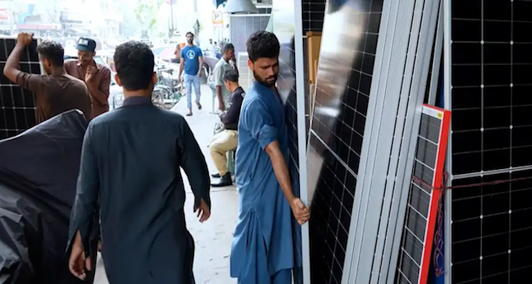Solar panels in Pakistan